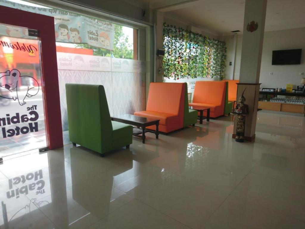 Cabin Hotel Sutomo Yogyakarta Exterior photo
